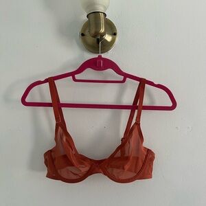 Cuup the plunge bra in mesh, clay